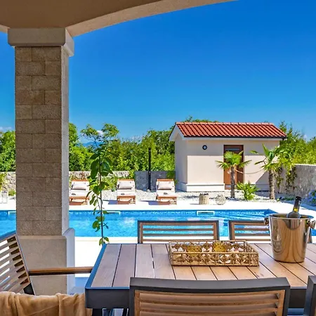 Lutalo Villa *
